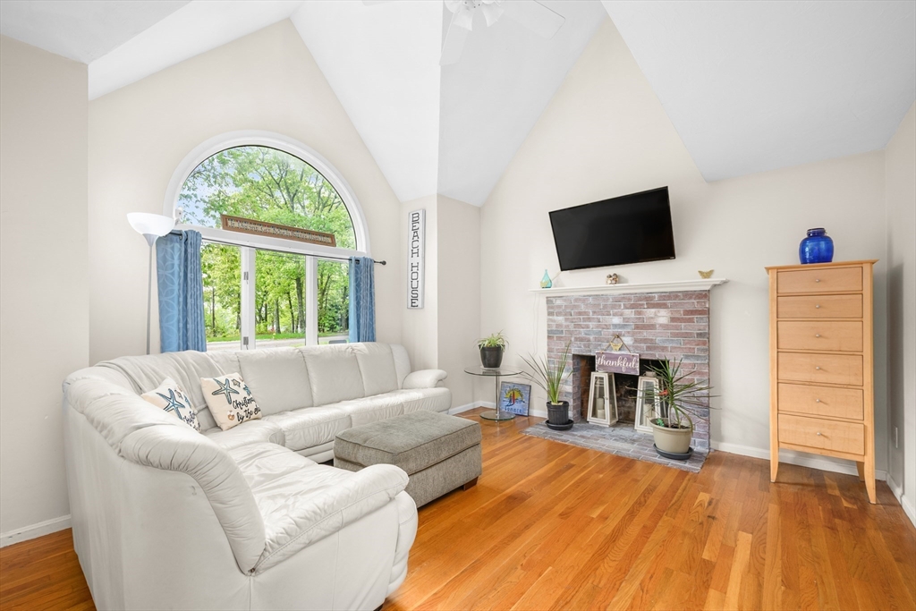 171 Wheeler Road Mashpee, MA 02649 - Photo 3 of 31 Gallery Image 3