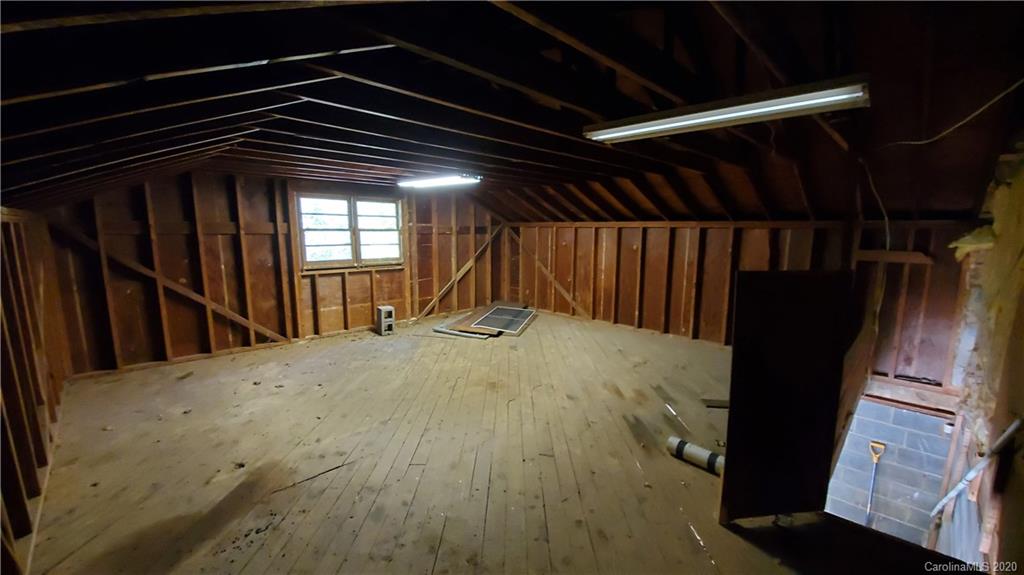 757 Calvary Church Road Sylva, NC 28779 - Photo 14 of 33 Gallery Image 14