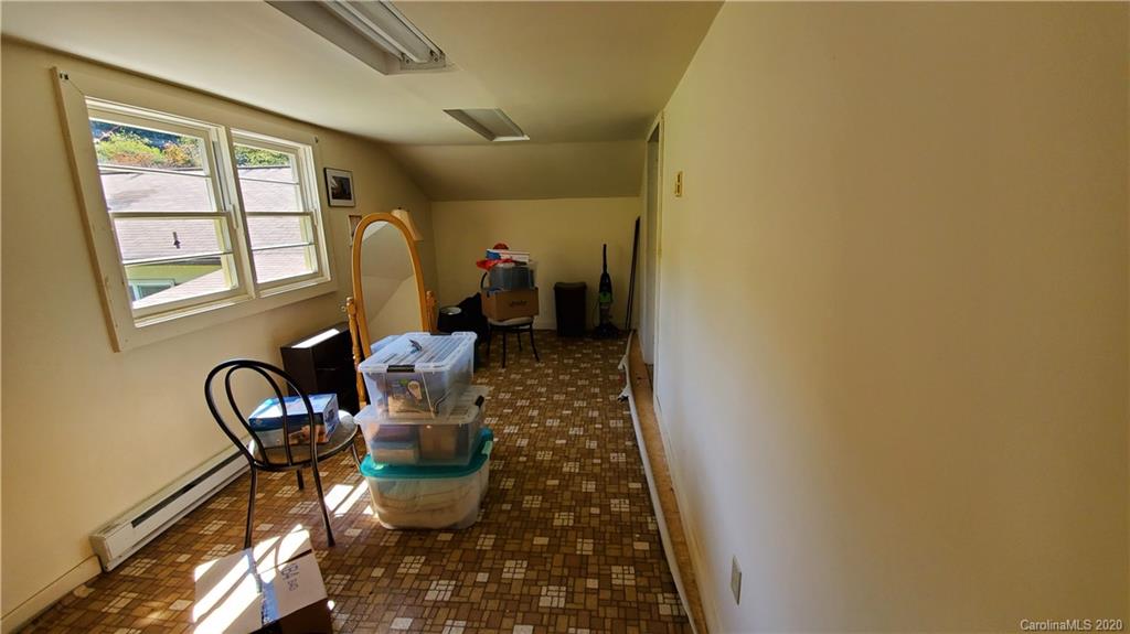 757 Calvary Church Road Sylva, NC 28779 - Photo 16 of 33 Gallery Image 16