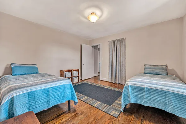 $384,950 | 2718 Wilshire Avenue Southwest, Roanoke, VA 24015