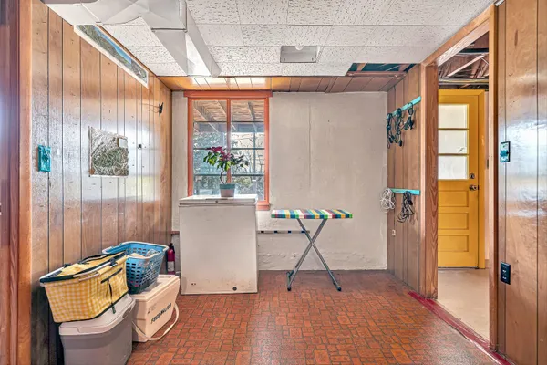 $384,950 | 2718 Wilshire Avenue Southwest, Roanoke, VA 24015