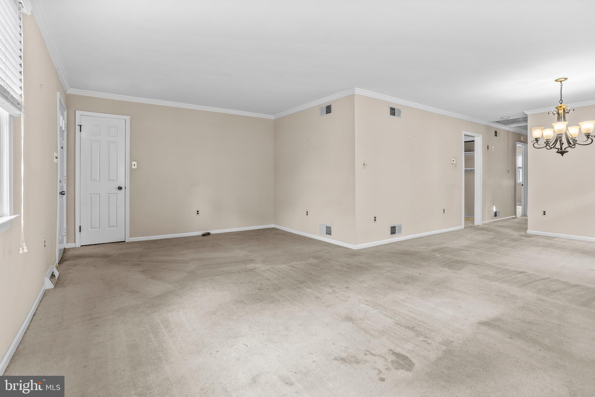 253 Saxer Avenue Springfield, PA 19064 - Photo 5 of 25 a view of an empty room