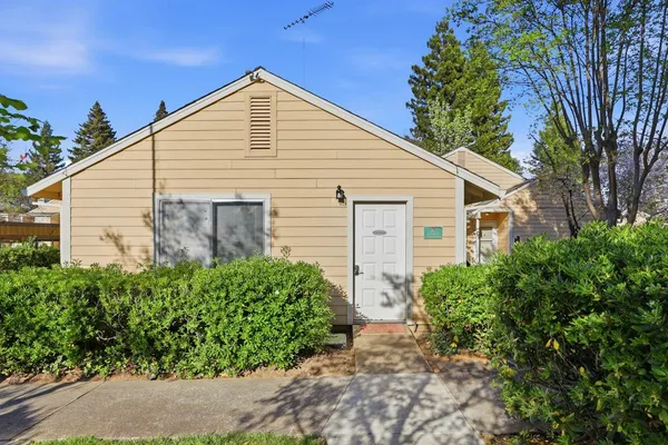 $220,000 | 11330 Fair Oaks Boulevard, Unit 124, Fair Oaks, CA 95628