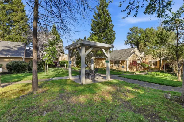 $220,000 | 11330 Fair Oaks Boulevard, Unit 124, Fair Oaks, CA 95628
