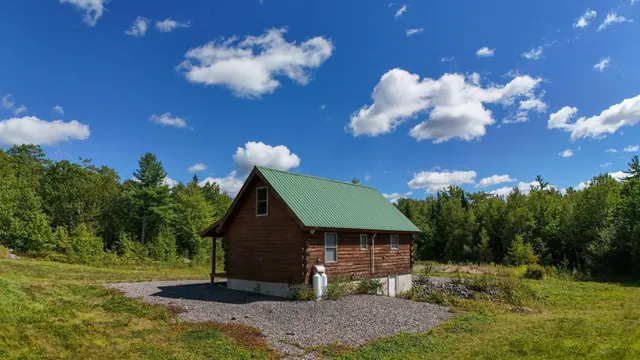 $385,000 | 1968 Highway 193, Beddington, ME 04622