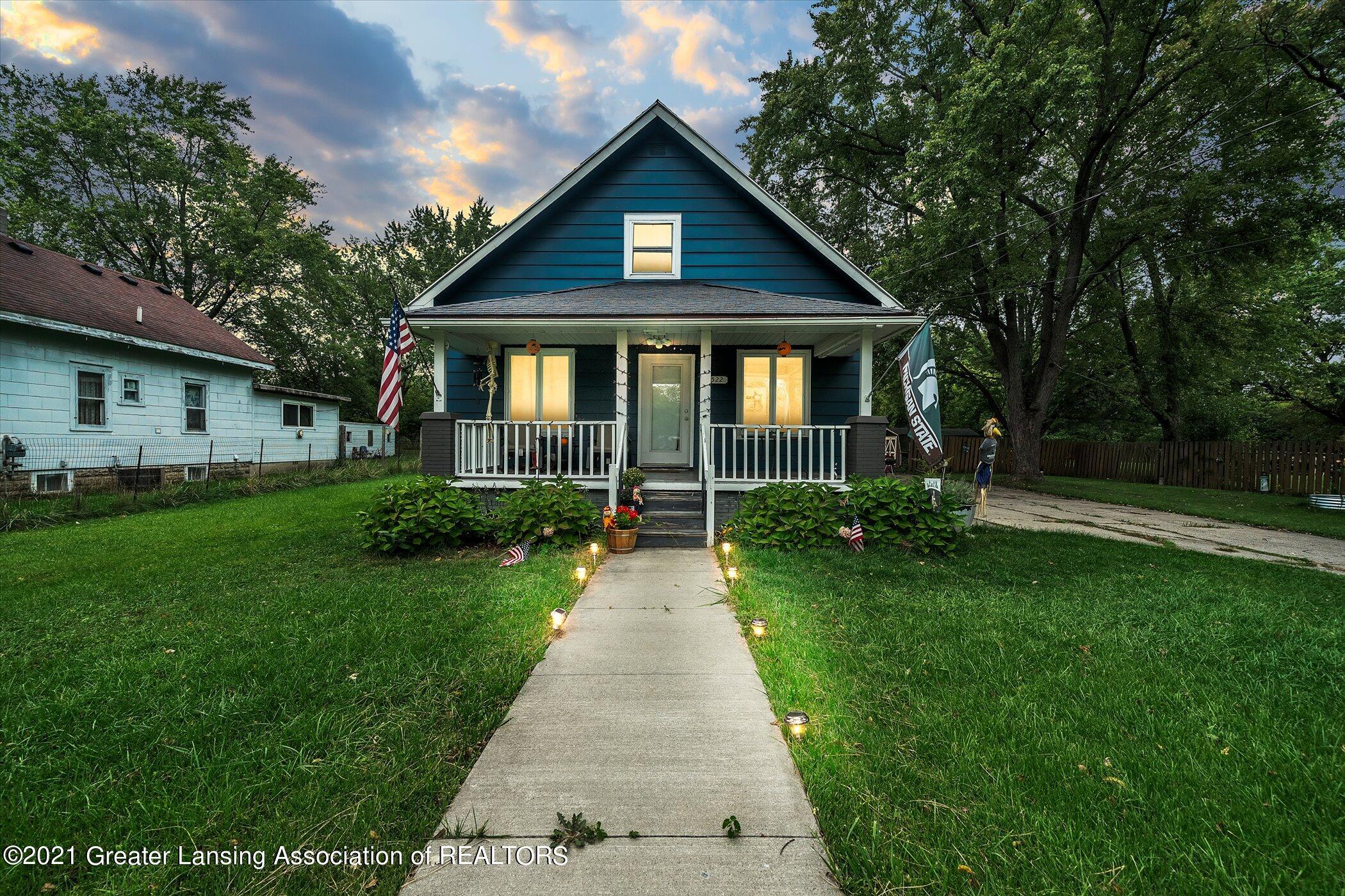 1522 Pierce Road Lansing, MI 48910 - Photo 1 of 27 Front