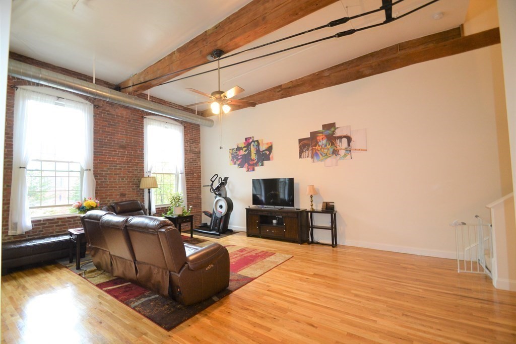 12 Brookside Road, Unit 21 Westford, MA 01886 - Photo 5 of 27 Gallery Image 5