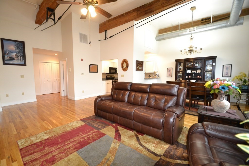 12 Brookside Road, Unit 21 Westford, MA 01886 - Photo 6 of 27 Gallery Image 6
