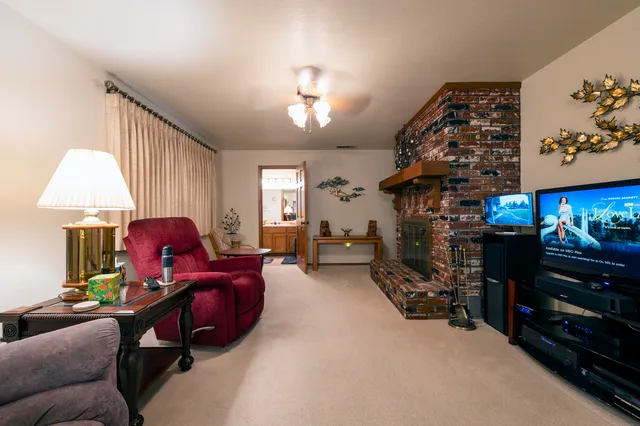 $439,900 | 3122 Panorama Drive, Redding, CA 96003