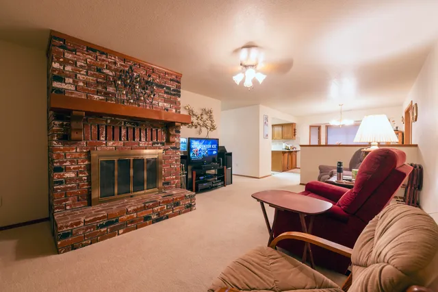 $439,900 | 3122 Panorama Drive, Redding, CA 96003