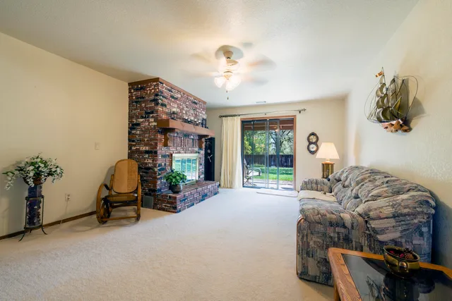 $439,900 | 3122 Panorama Drive, Redding, CA 96003