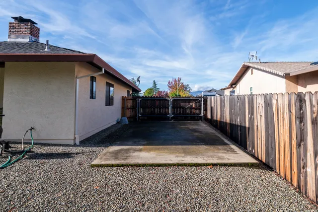 $439,900 | 3122 Panorama Drive, Redding, CA 96003