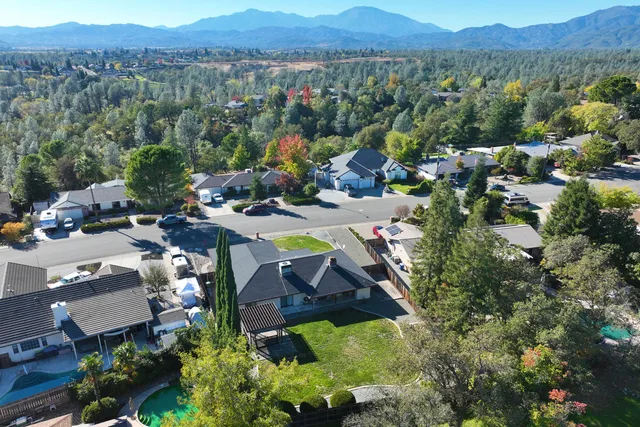 $439,900 | 3122 Panorama Drive, Redding, CA 96003
