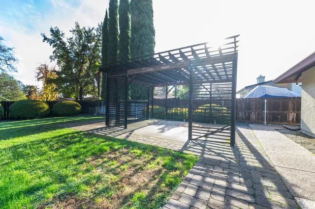 $439,900 | 3122 Panorama Drive, Redding, CA 96003