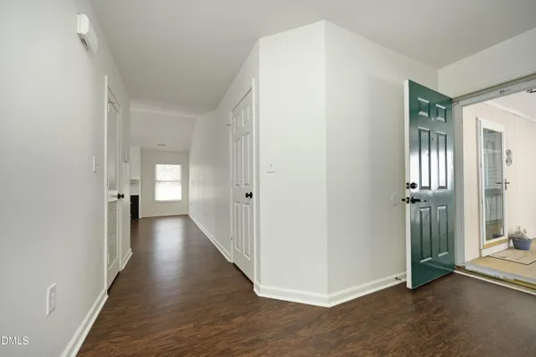 $275,000 | 521 Renshaw Court, Cary, NC 27518