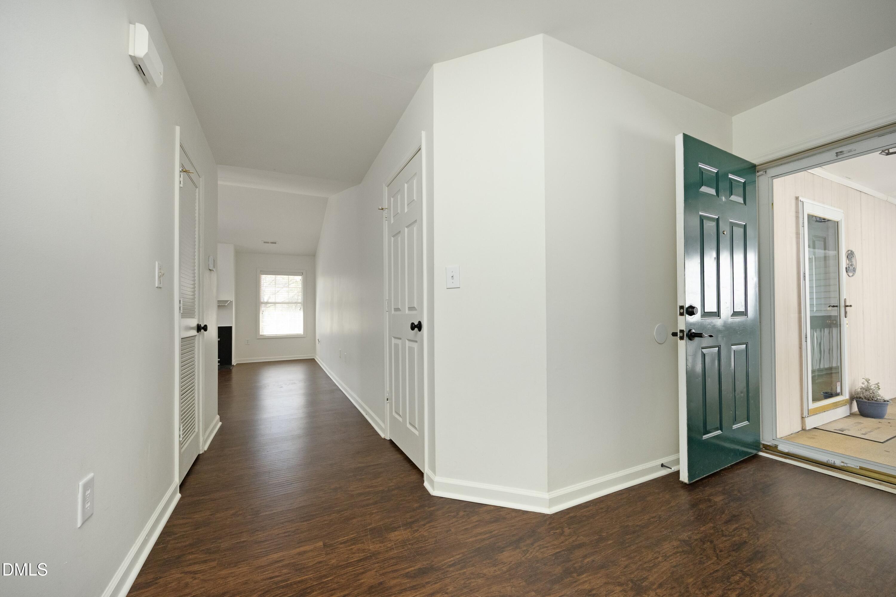 521 Renshaw Court Cary, NC 27518 - Photo 4 of 34 04EntryHall