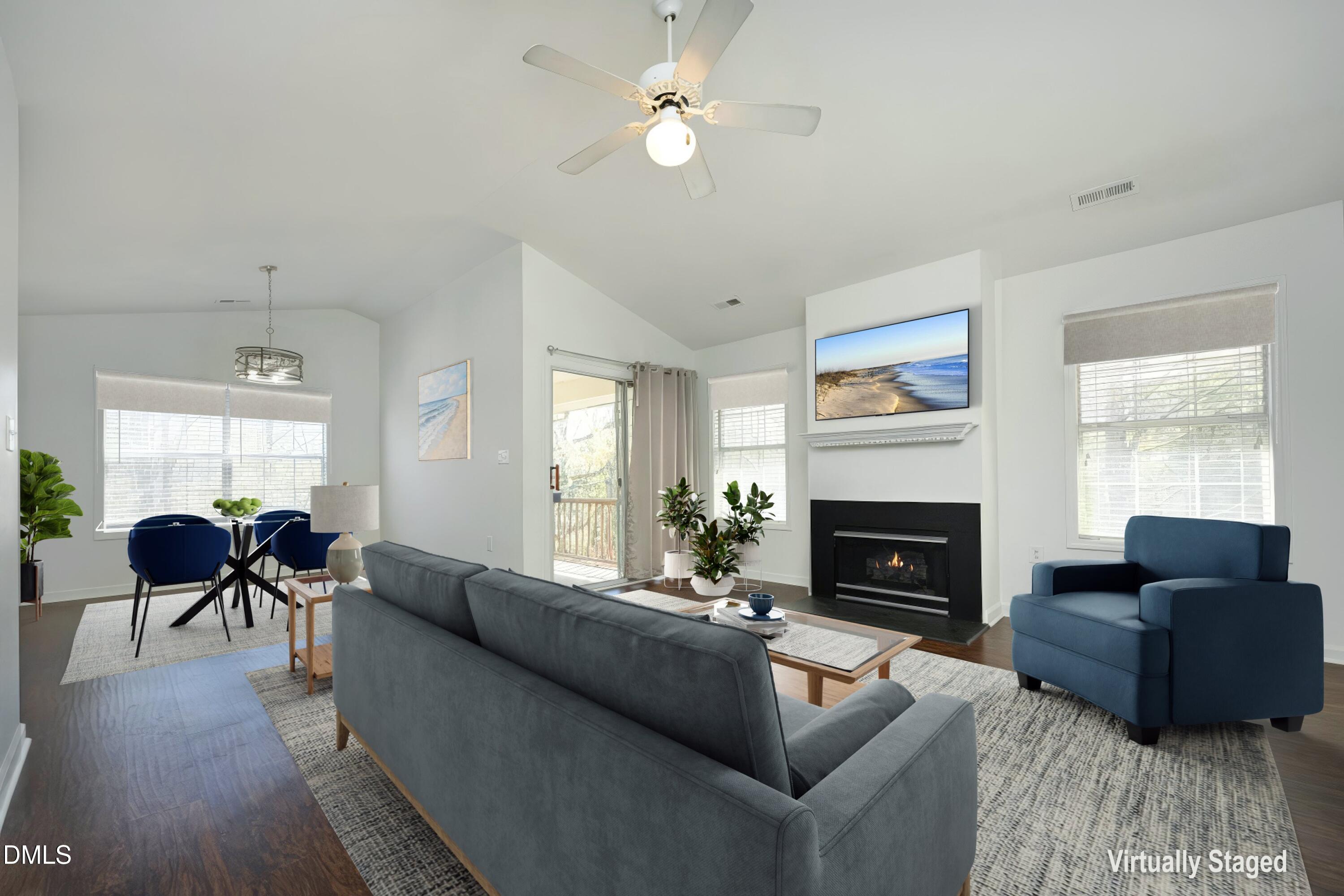 521 Renshaw Court Cary, NC 27518 - Photo 7 of 34 521 Renshaw LR Staged