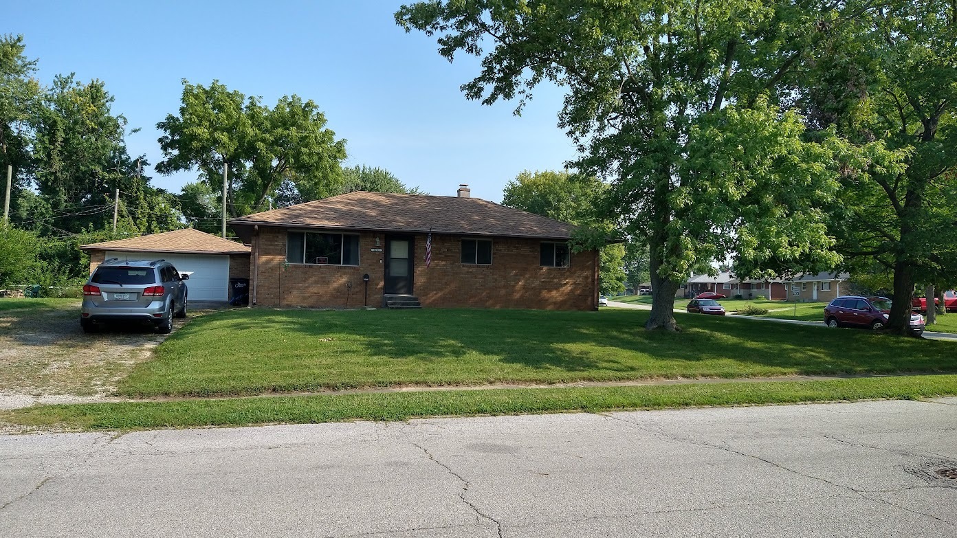 2282 Mann Drive Beech Grove, IN 46107 - Photo 2 of 25