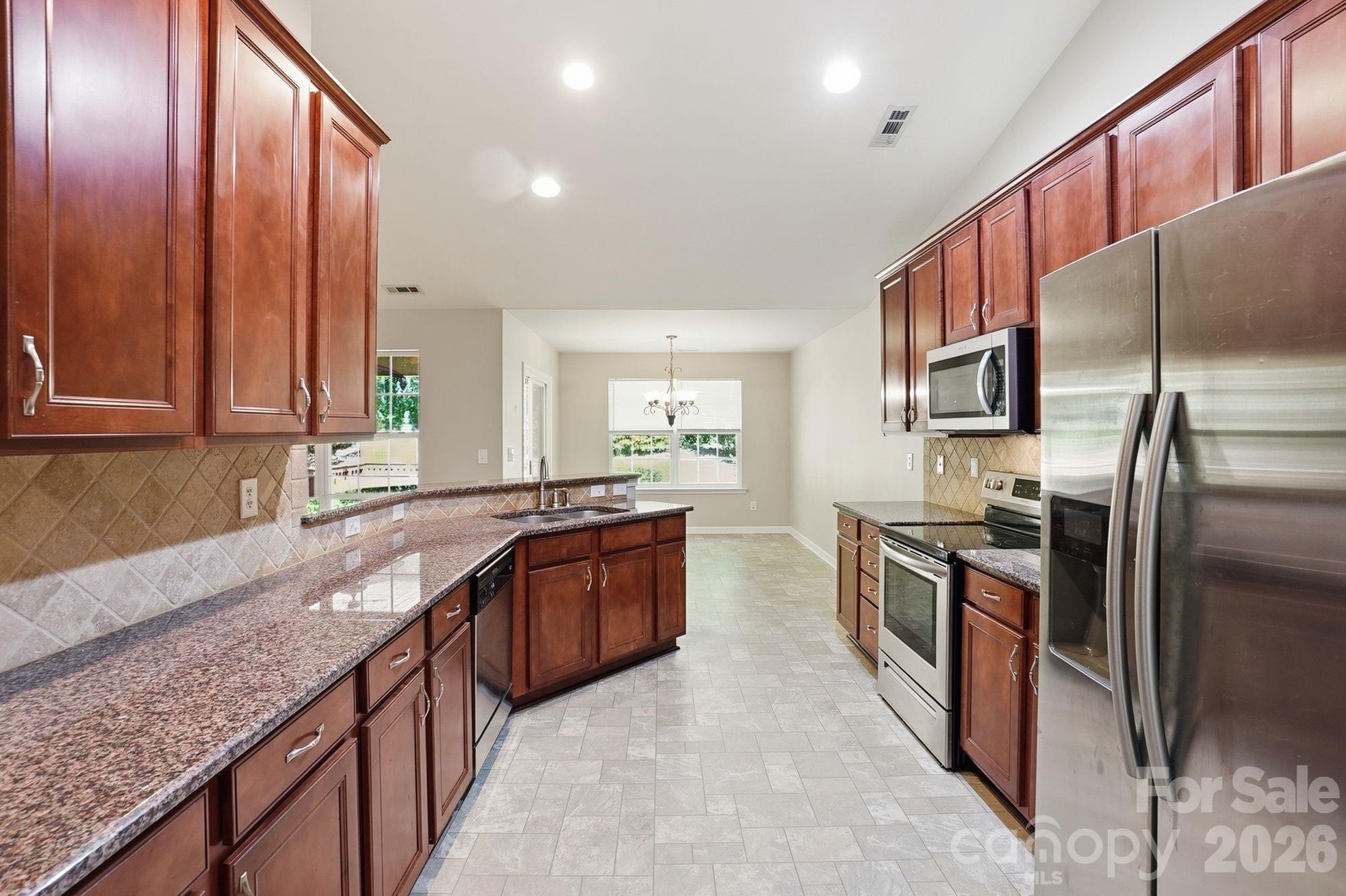 4275 Wiregrass Drive Fort Mill, SC 29707 - Photo 15 of 45