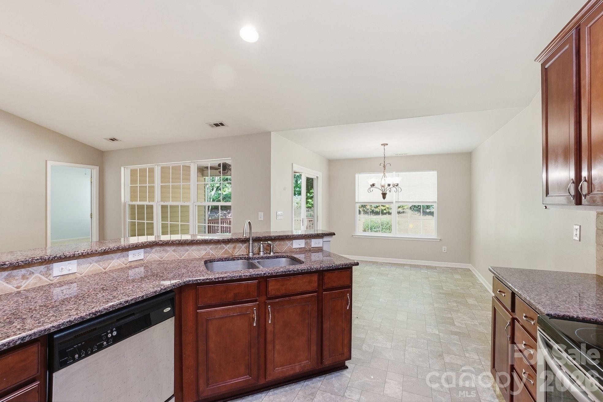 4275 Wiregrass Drive Fort Mill, SC 29707 - Photo 16 of 45