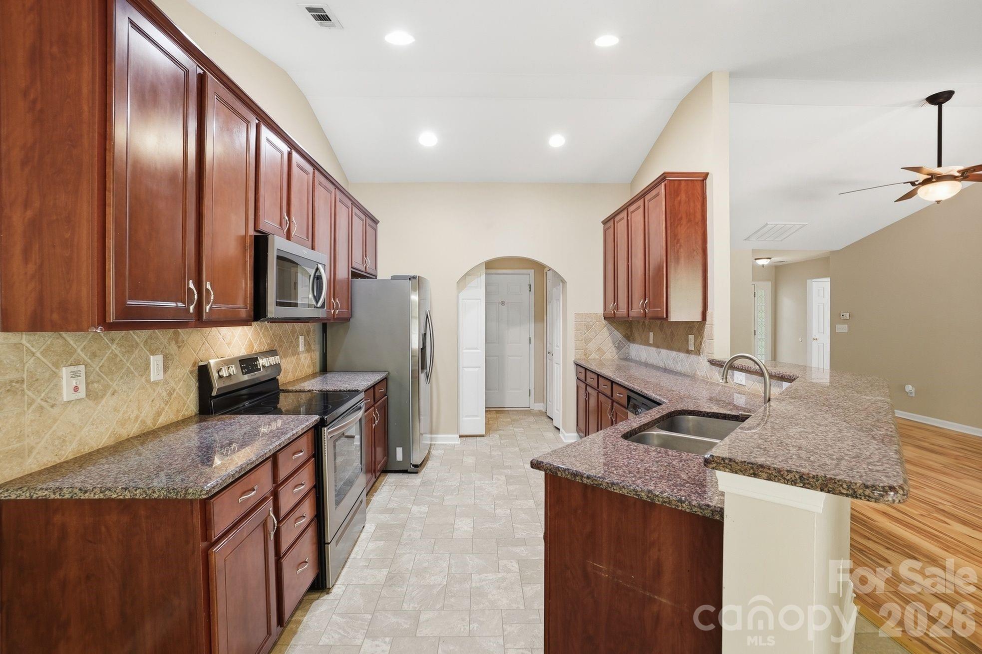 4275 Wiregrass Drive Fort Mill, SC 29707 - Photo 10 of 45