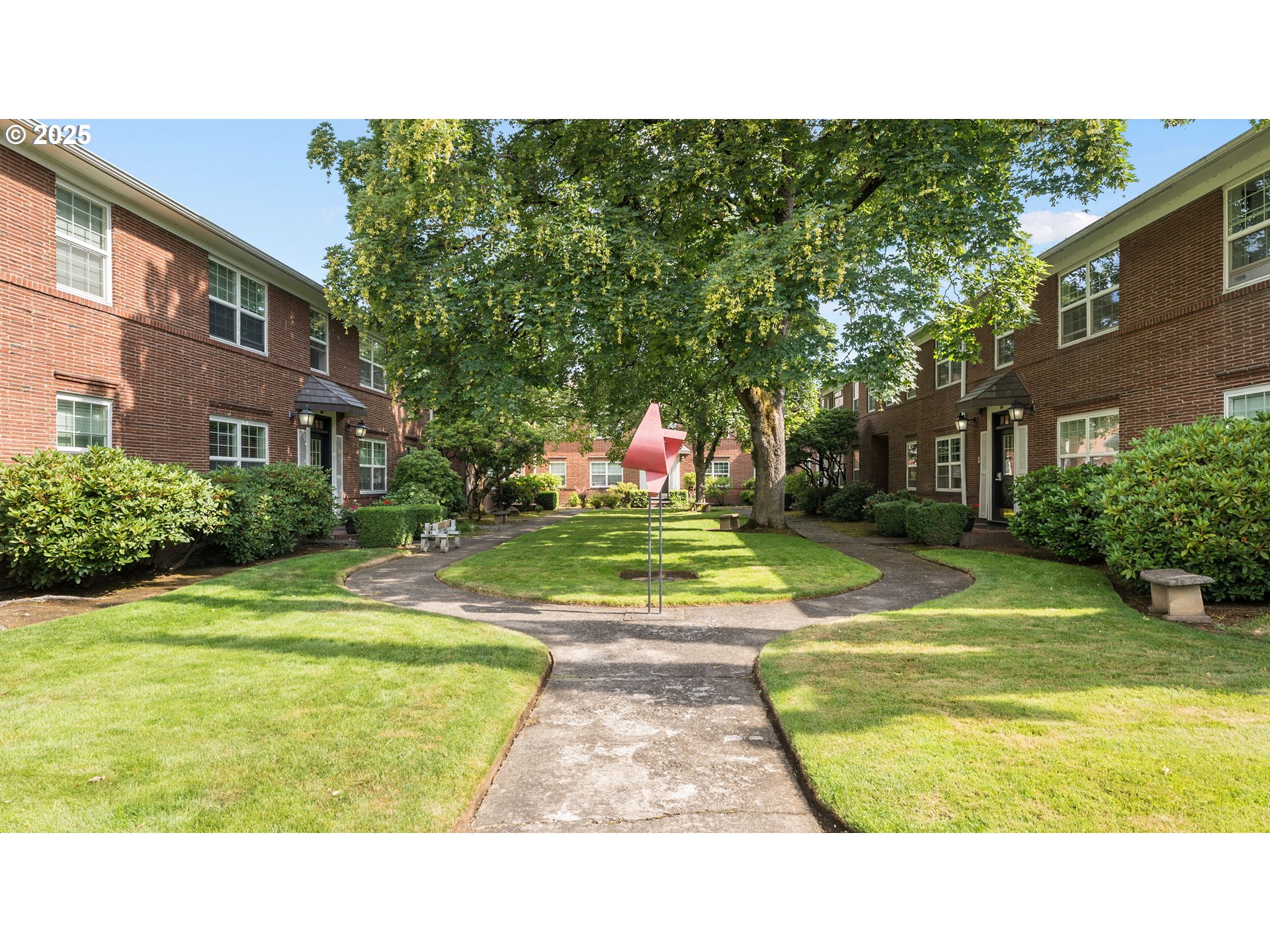 308 East 12th Street, Unit 308B Vancouver, WA 98660 - Photo 28 of 28 a view of swimming pool with a yard