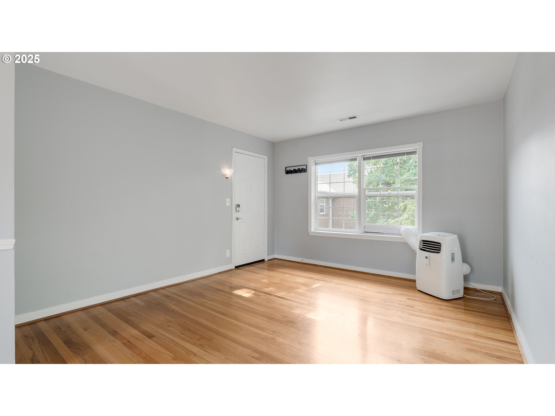 308 East 12th Street, Unit 308B Vancouver, WA 98660 - Photo 6 of 28 a bathroom with a sink and a window