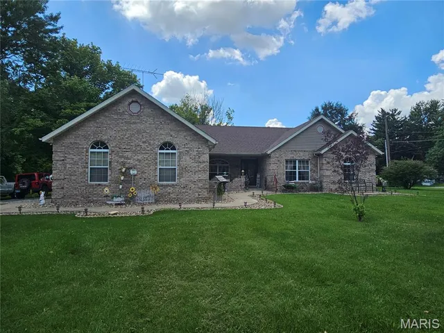 $299,500 | 405 South 3rd Street, Percy, IL 62272