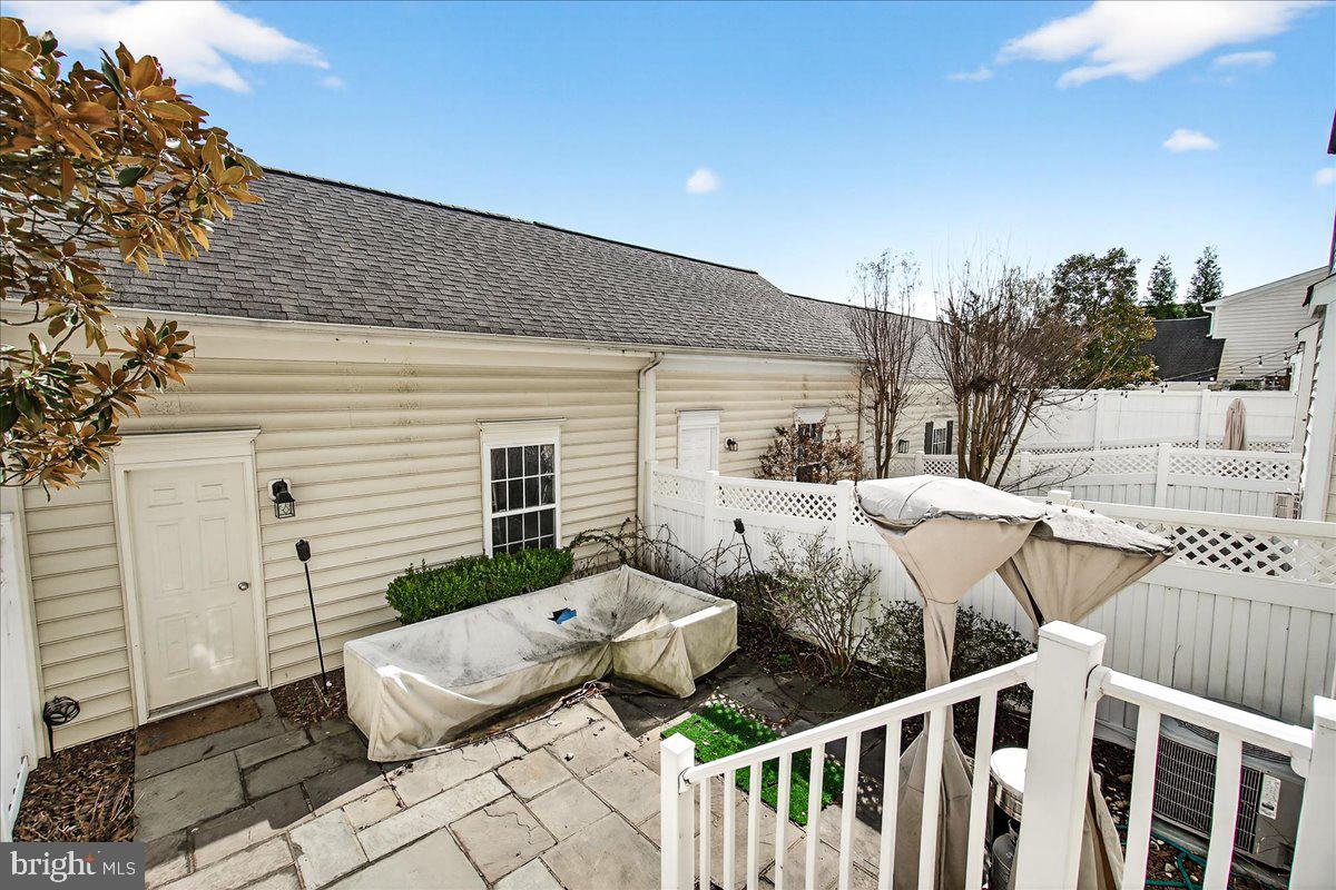 910 Featherstone Street Gaithersburg, MD 20878 - Photo 28 of 34