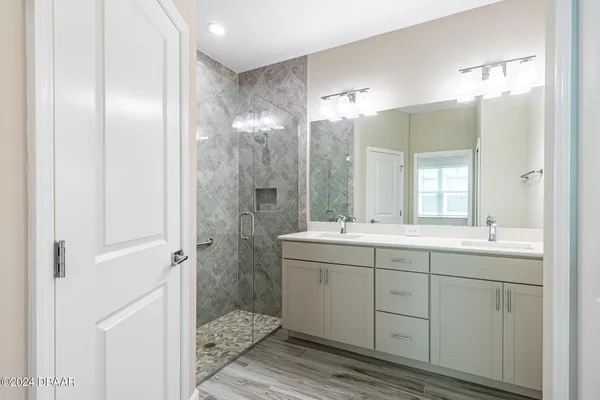 $2,800 | 212 Gypsy Palace Lane, Daytona Beach, FL 32124