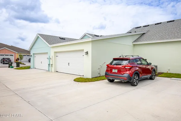$2,800 | 212 Gypsy Palace Lane, Daytona Beach, FL 32124