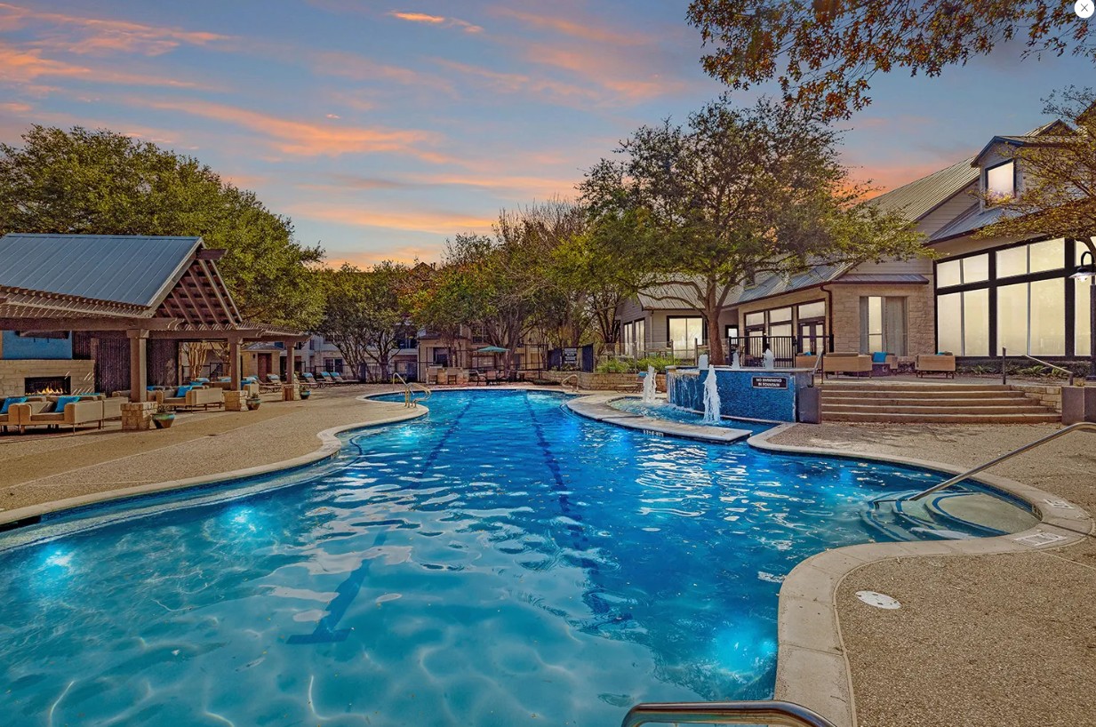 10505 South I-35 Frontage Road, Unit 1424 Austin, TX 78747 - Photo 2 of 17 Up to 8 weeks free on select units!