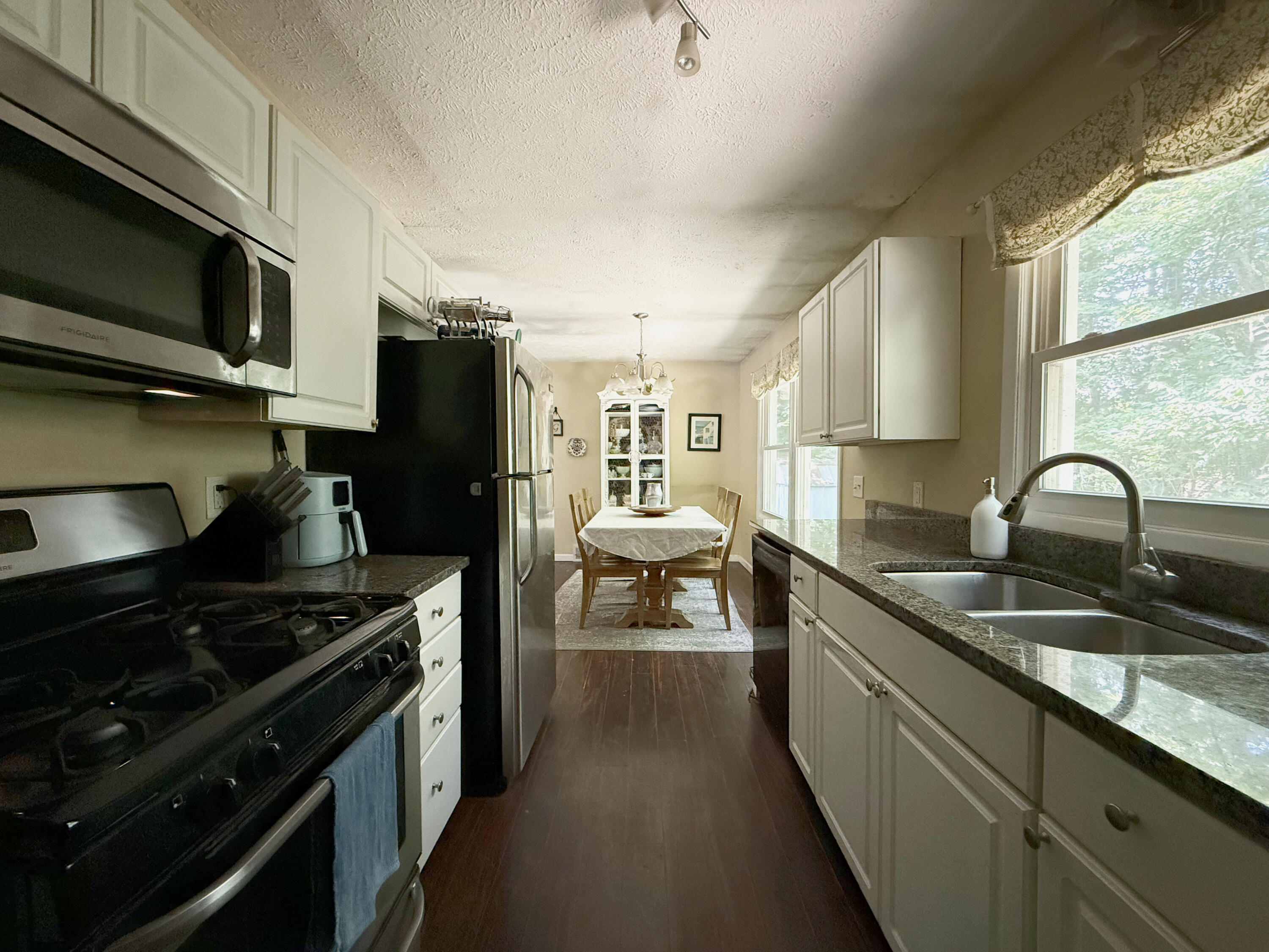 16613 West Fruitport Road Spring Lake, MI 49456 - Photo 6 of 26 kitchen 3