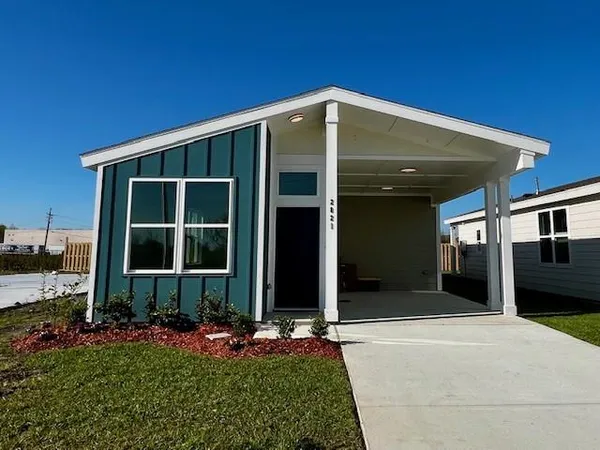 $199,500 | 2821 Live Oak Drive, Terrytown, LA 70056