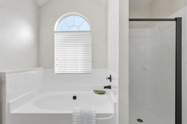 $2,950 | 1401 Danielle Drive, Bedford, TX 76021