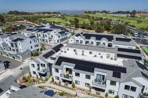 $1,495,000 | 1105 Catania Court, Unit 203, Encinitas, CA 92024