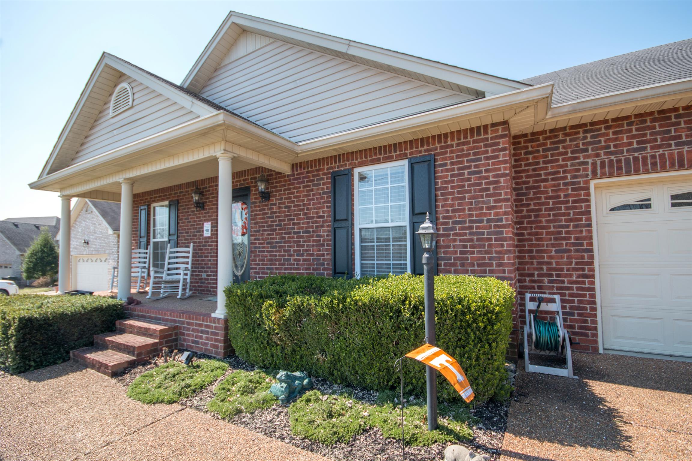 171 Abbey Road Gallatin, TN 37066 - Photo 3 of 28 a view of a house with backyard and sitting area
