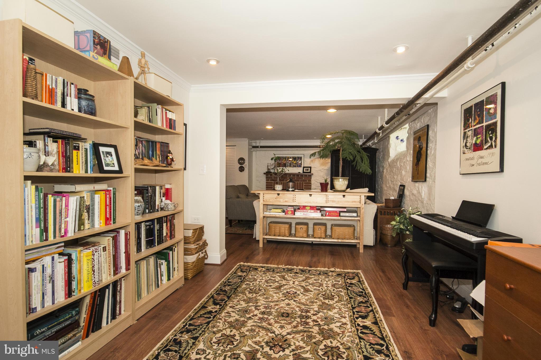 1217 Roundhill Road Baltimore, MD 21218 - Photo 24 of 30 Family Room
