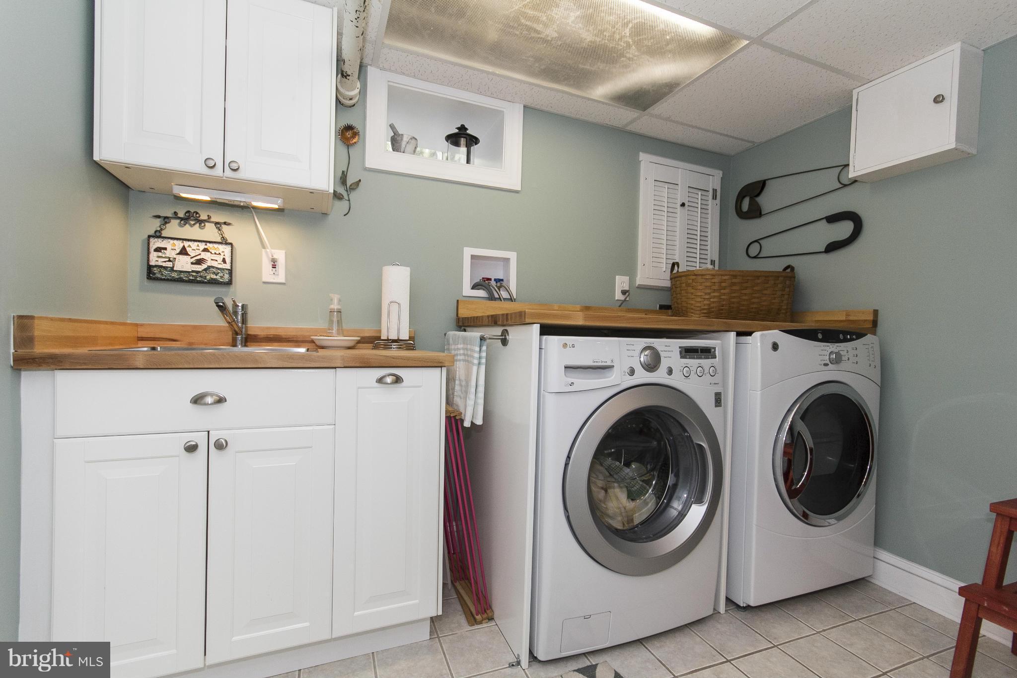 1217 Roundhill Road Baltimore, MD 21218 - Photo 25 of 30 Laundry Room