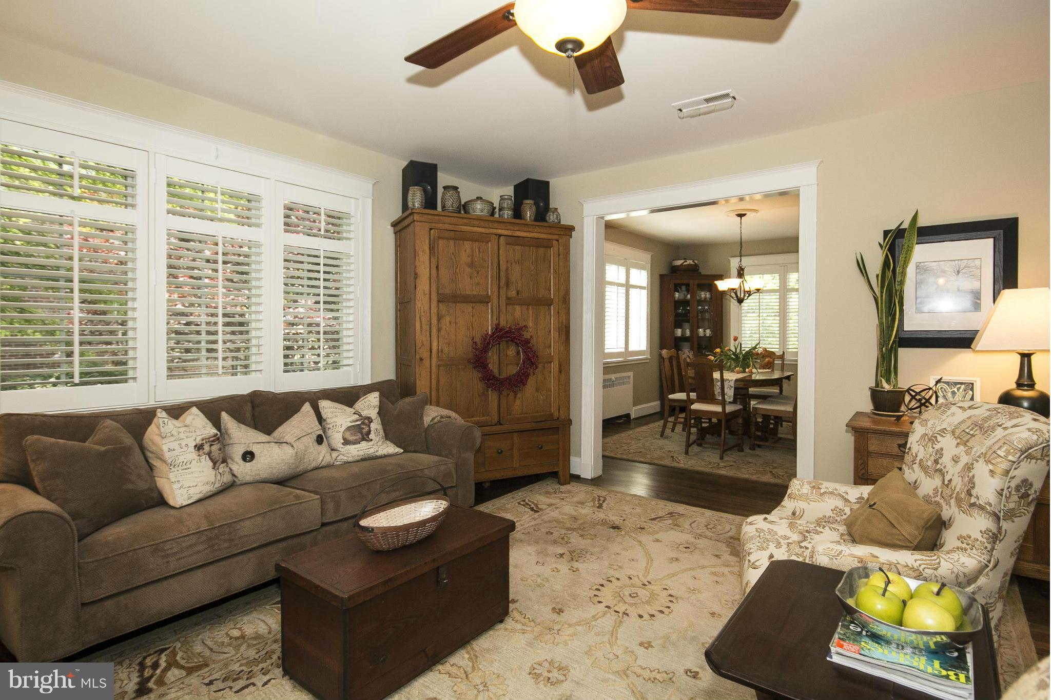 1217 Roundhill Road Baltimore, MD 21218 - Photo 4 of 30 Sunny Living Room