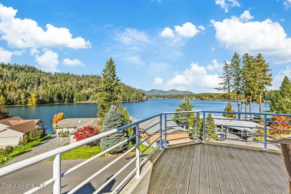 $639,000 | 21709 North Viewpoint Drive, Unit 10, Rathdrum, ID 83858