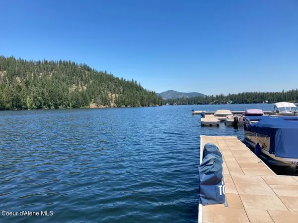$639,000 | 21709 North Viewpoint Drive, Unit 10, Rathdrum, ID 83858