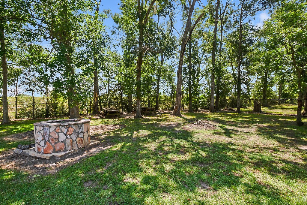 318 Sunrise Boulevard Angleton, TX 77515 - Photo 30 of 39