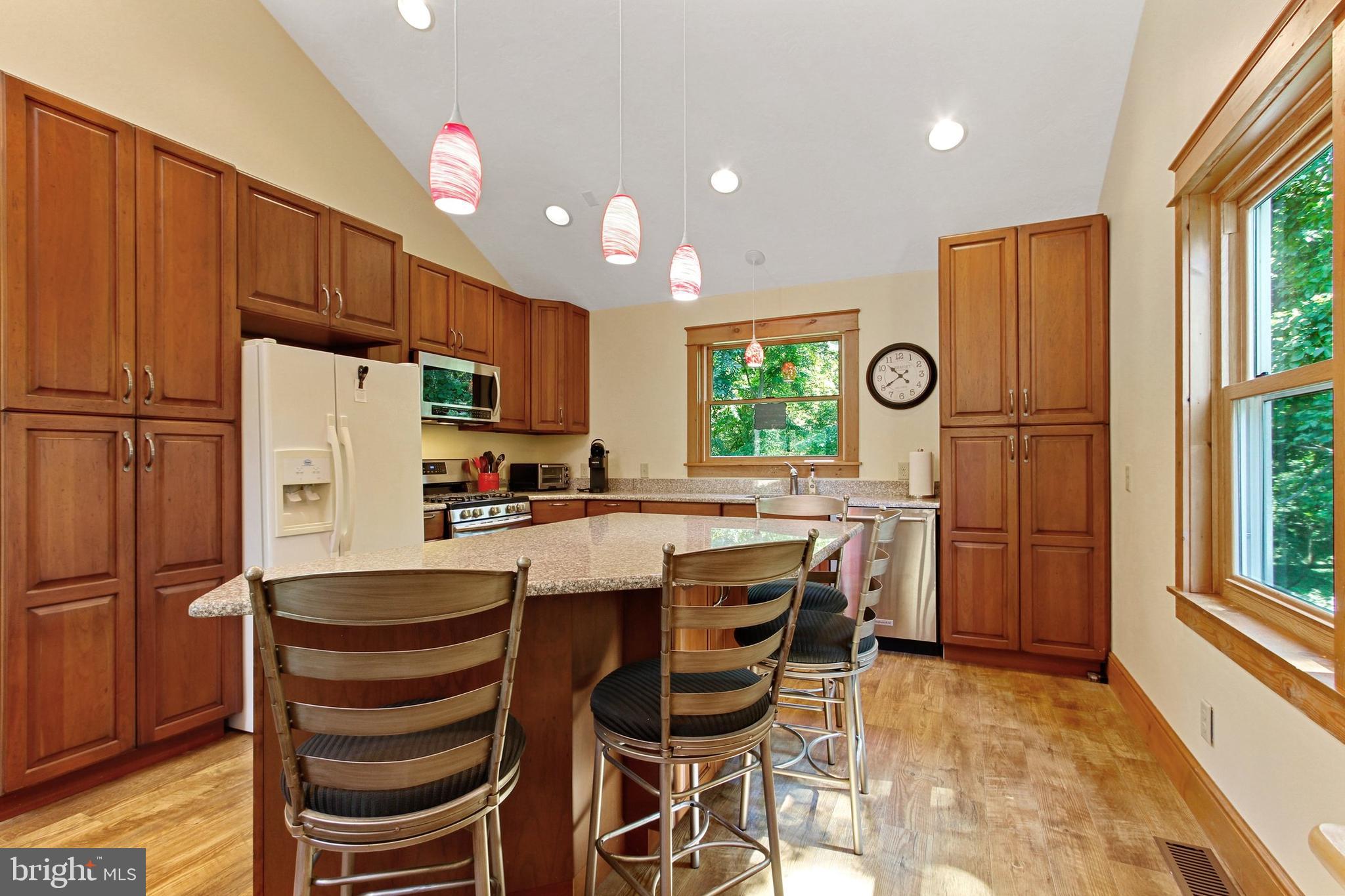 522 Water Street Fairfield, PA 17320 - Photo 6 of 36 Granite counters