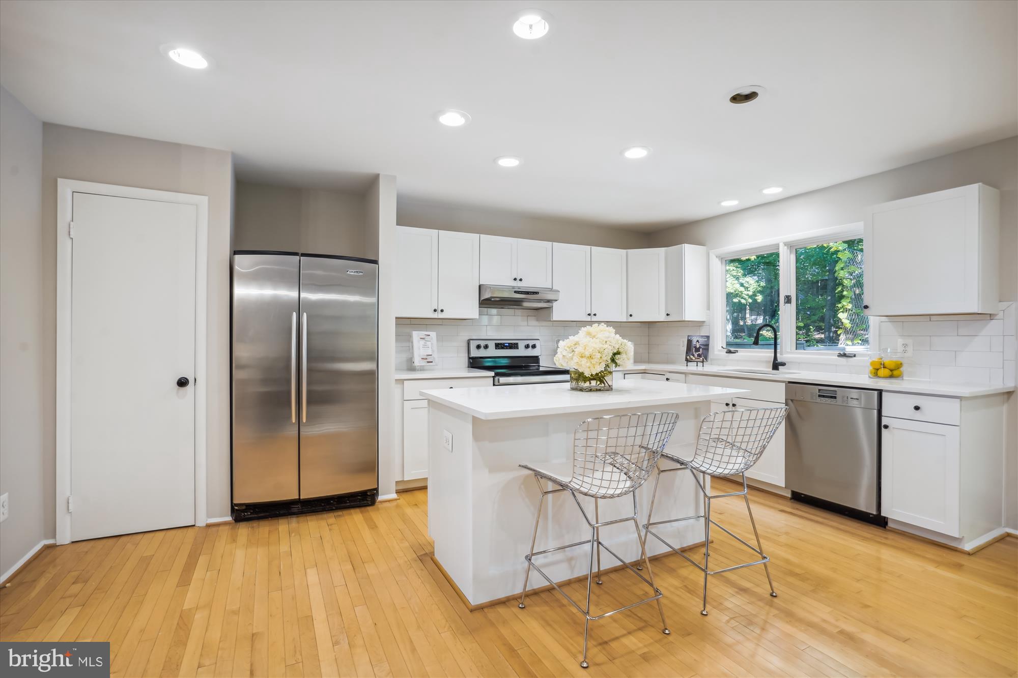 1958 Lakeport Way Reston, VA 20191 - Photo 10 of 38 Kitchen