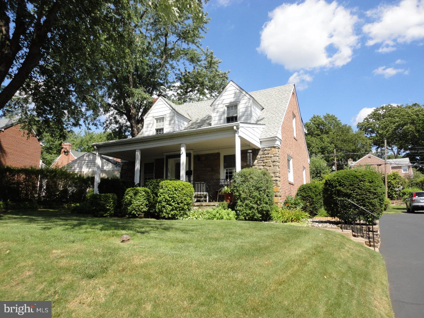 909 Edgewood Drive Springfield, PA 19064 - Photo 1 of 24 Exterior Front
