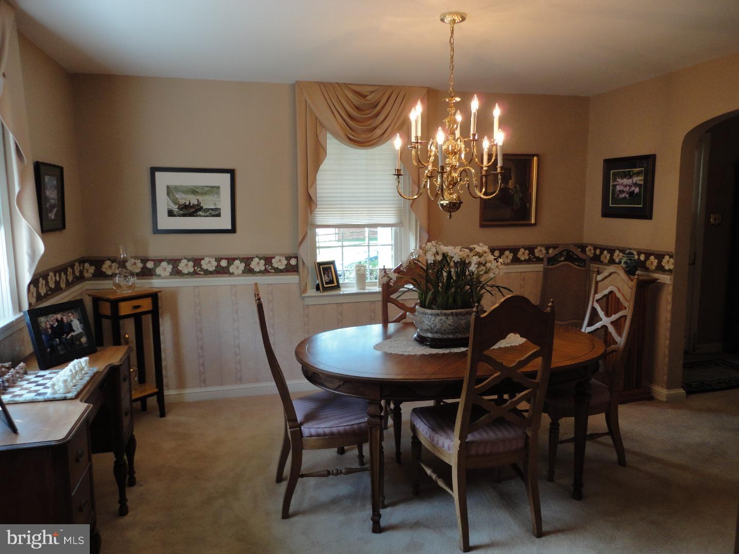 909 Edgewood Drive Springfield, PA 19064 - Photo 13 of 24 Dining Room