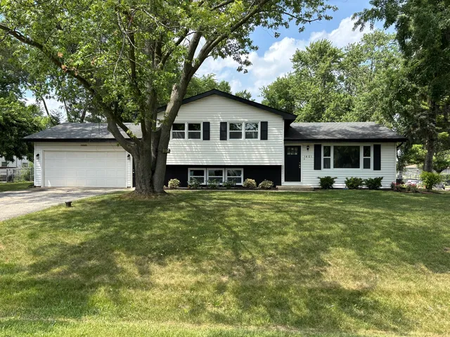 $398,000 | 1401 Ottawa Drive, New Lenox, IL 60451