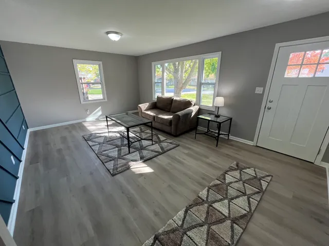 $398,000 | 1401 Ottawa Drive, New Lenox, IL 60451