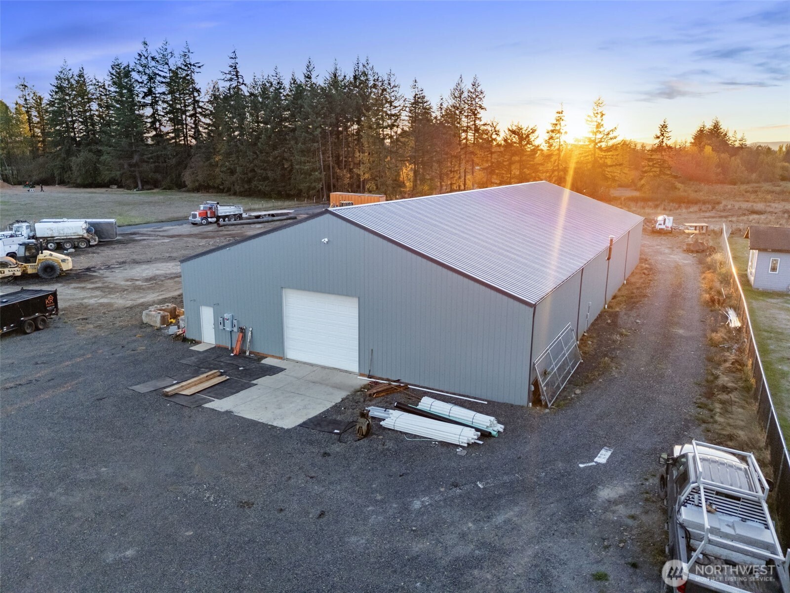 316 Meier Road Winlock, WA 98596 - Photo 10 of 12 a view of a basketball court